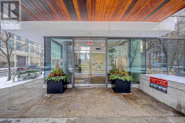 609 - 75 St Nicholas Street, Toronto, ON M4Y0A5 Photo 4