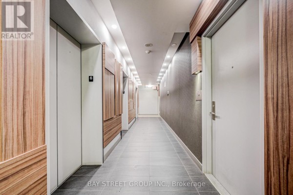 609 - 75 St Nicholas Street, Toronto, ON M4Y0A5 Photo 5