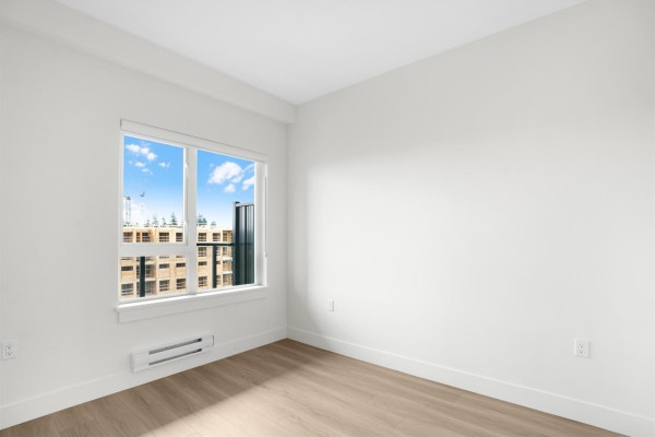 609 15739 Fraser Highway, Surrey, BC, photo 3