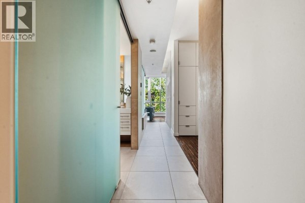609 36 Water Street, Vancouver, BC V6B0B7 Photo 4