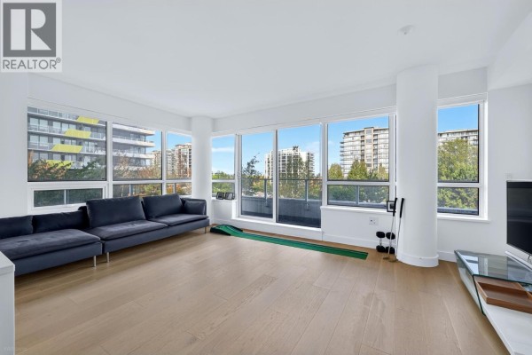 609 5788 Gilbert Road, Richmond, BC V7C0G1 Photo 4