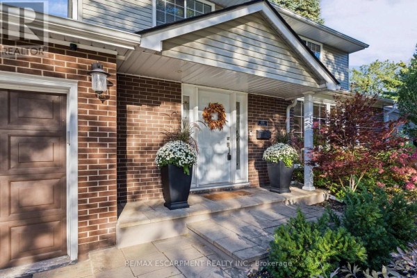609 Cherrywood Drive, Burlington, ON, photo 2