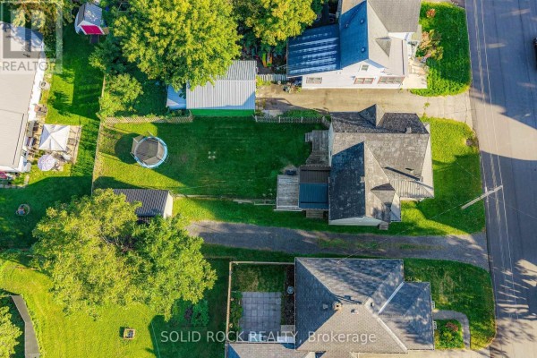 Laundry room - 609 East Street E, Edwardsburgh/cardinal, ON K0E1E0 Photo 5