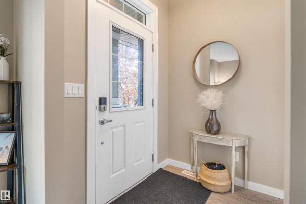Kitchen - 6090 Rosenthal Wy Nw, Edmonton, AB T5T7C9 Photo 3
