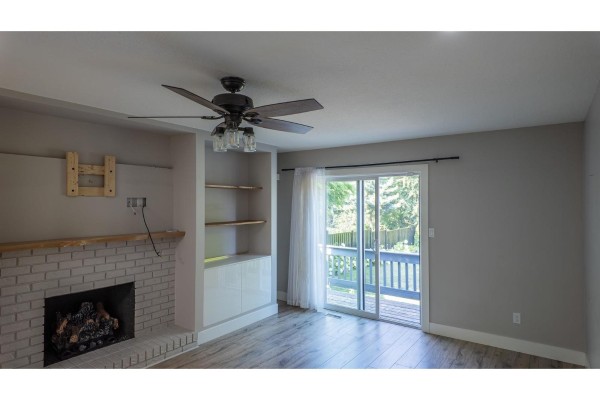 6096 Killarney Drive, Surrey, BC V3S5W9 Photo 4