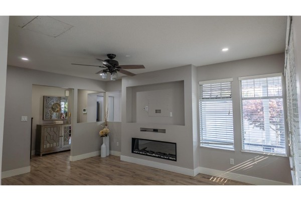 6096 Killarney Drive, Surrey, BC V3S5W9 Photo 5