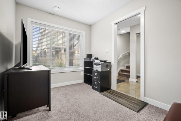 Bedroom 2 - #61 1005 Graydon Hill Bv Sw, Edmonton, AB T6W3J5 Photo 5