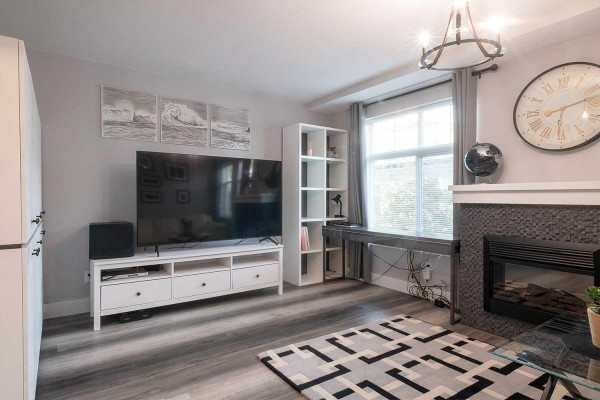 61 15833 26 Avenue, Surrey, BC V3Z2X5 Photo 4