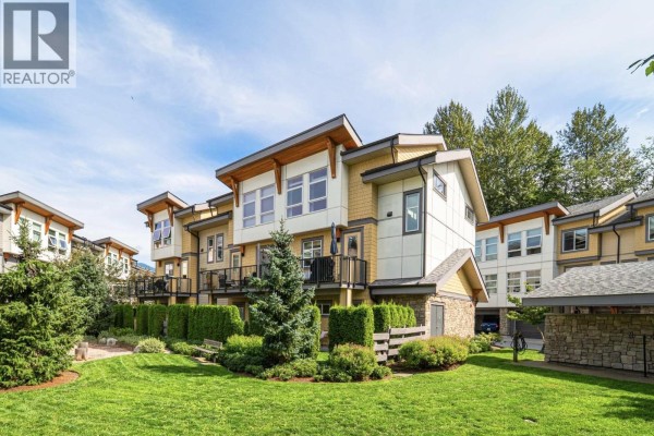 61 39548 Loggers Lane, Squamish