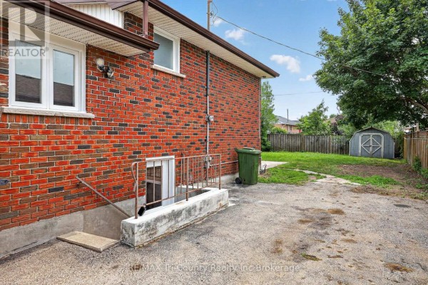 61 Airey Avenue, St  Thomas, ON N5R1E1 Photo 4