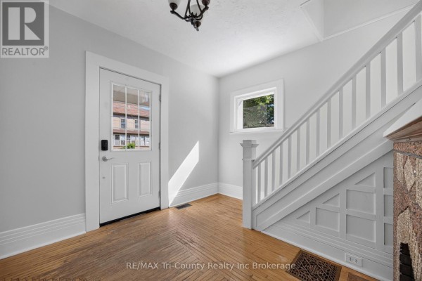 Den - 61 Brock Street E, Tillsonburg, ON N4G1Z7 Photo 4