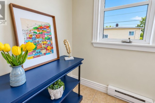 Living room - 61 Calver Avenue, St  John S, NL A1C2X6 Photo 4