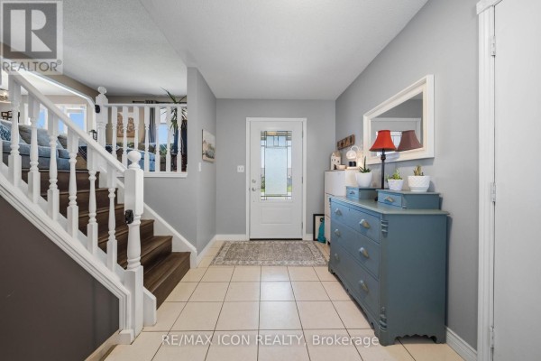 Laundry room - 61 Carleton Court, Thames Centre, ON N0L1G2 Photo 4