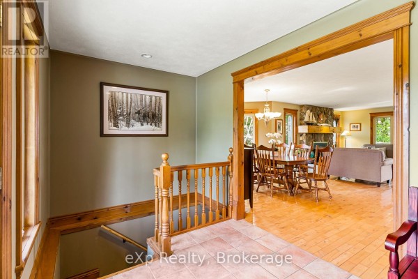 Kitchen - 61 Fox Trail, Northern Bruce Peninsula, ON N0H1Z0 Photo 5