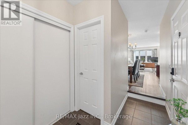 Primary Bedroom - 61 Great Gabe Crescent, Oshawa, ON L1L0G6 Photo 4