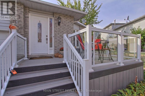 Kitchen - 61 Hudson Crescent, Bradford West Gwillimbury, ON L3Z2K1 Photo 3