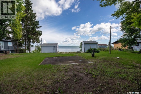 61 Lake Avenue, Jackfish Lake, SK S0M0G8 Photo 5