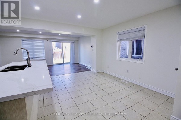 Bedroom - 61 Lightcatcher Circle, Brampton, ON L6P3P5 Photo 4