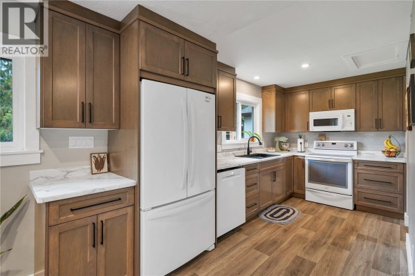 61 Maple Park Cir, Campbell River, BC, photo 2