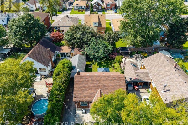 61 Marmora Street, St  Catharines, ON L2P3C2 Photo 4