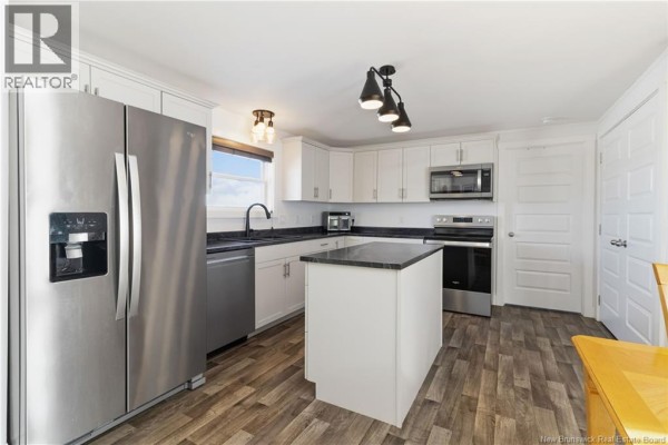4pc Ensuite bath - 61 Moss Lane, Riverview, NB E1B5A9 Photo 4