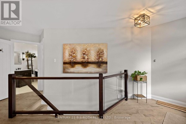 Foyer - 61 Orwell Crescent, Barrie, ON L4N6M6 Photo 4