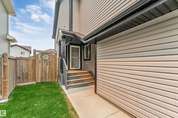 Den - 61 Springwood Wy, Spruce Grove, AB T7X0L4 Photo 4