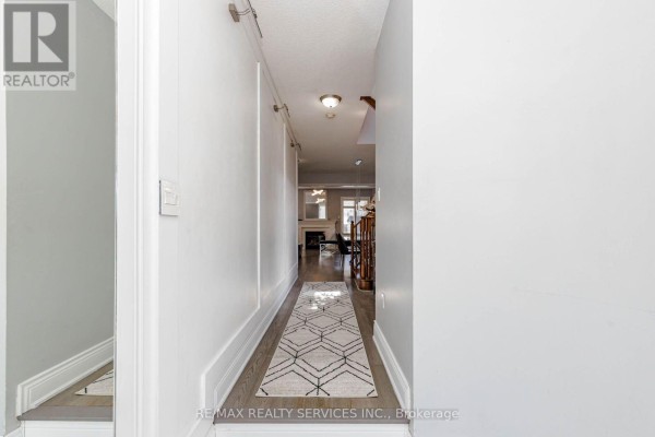 Primary Bedroom - 61 Sugarcane Avenue, Brampton, ON L6R0E6 Photo 5
