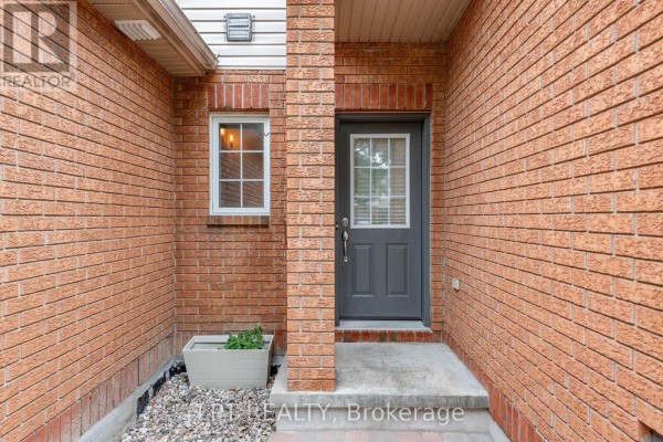 61 Tobermory Crescent, Ottawa, ON, photo 3