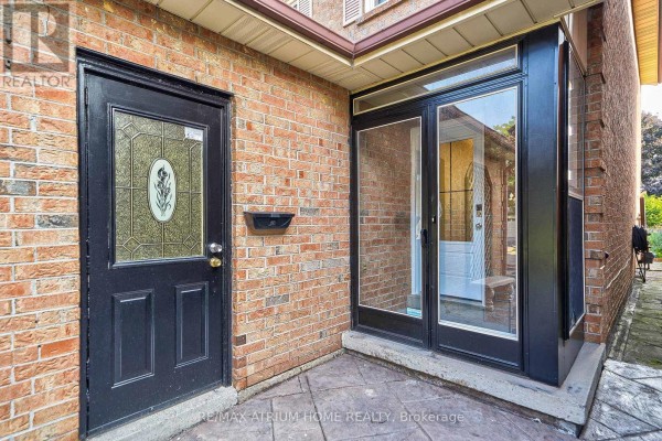 61 Trothen Circle, Markham, ON, photo 3