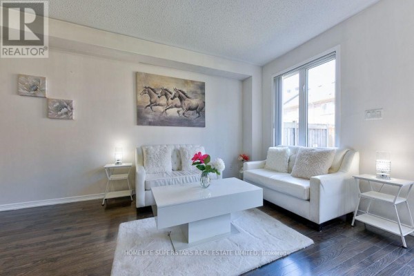 Great room - 61 Utopia Way, Brampton, ON L6P4A4 Photo 3