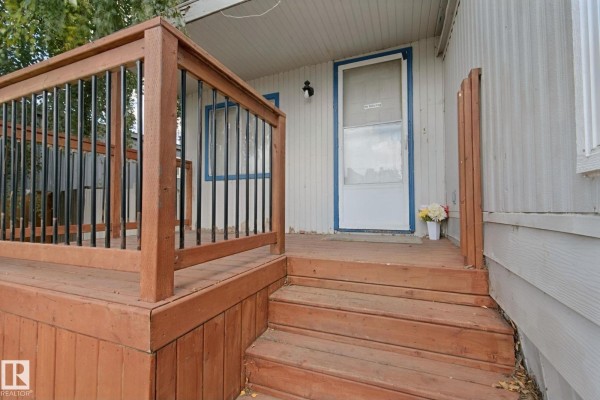 Family room - 61 West View Bv Nw, Edmonton, AB T5S1T5 Photo 4