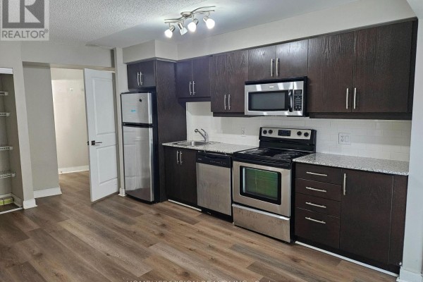 Kitchen - 610 - 1 Scott Street, Toronto, ON M5E1A1 Photo 3