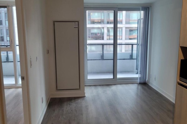 610 - 180 Front Street E, Toronto