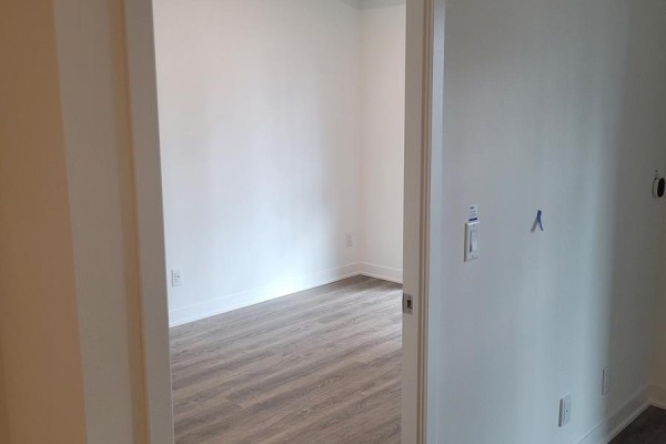Primary Bedroom - 610 - 180 Front Street E, Toronto, ON M5A0A9 Photo 3