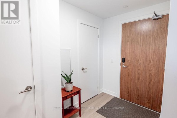 610 - 25 Wellington Street, Kitchener, ON N2G0G5 Photo 4