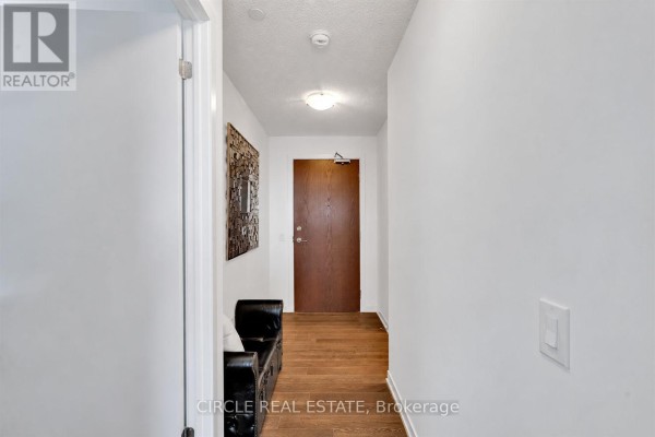 610 - 2560 Eglinton Avenue W, Mississauga, ON L5M0Y3 Photo 3