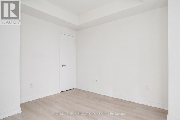 Kitchen - 610 - 3900 Confederation Parkway, Mississauga, ON L5B0M3 Photo 3