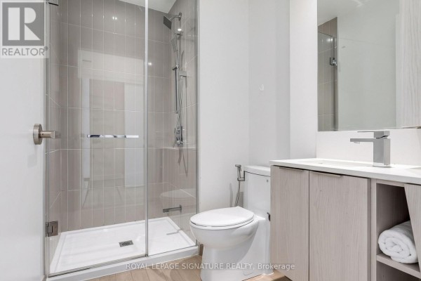 Primary Bedroom - 610 - 3900 Confederation Parkway, Mississauga, ON L5B0M3 Photo 4