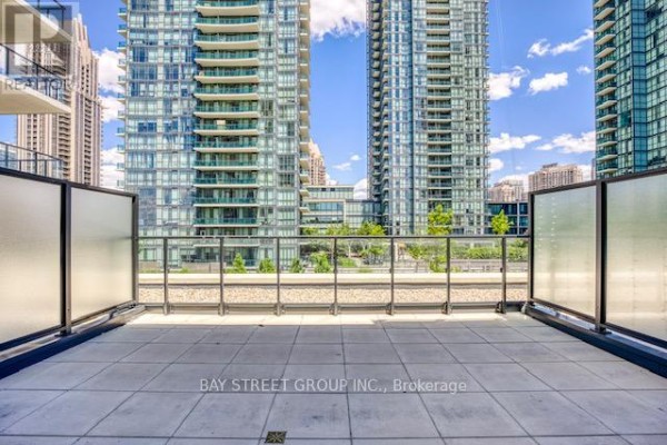 Den - 610 - 4085 Parkside Village Drive, Mississauga, ON L5B0K9 Photo 3