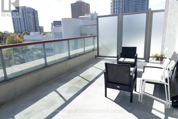 Den - 610 - 50 Brian Harrison Way, Toronto, ON M1P5J4 Photo 5
