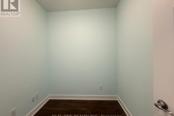 Kitchen - 610 - 80 Vanauley Street, Toronto, ON M5T0C9 Photo 3