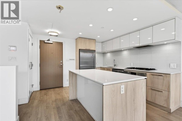 610 680 Seylynn Crescent, North Vancouver, BC V7J0B5 Photo 5