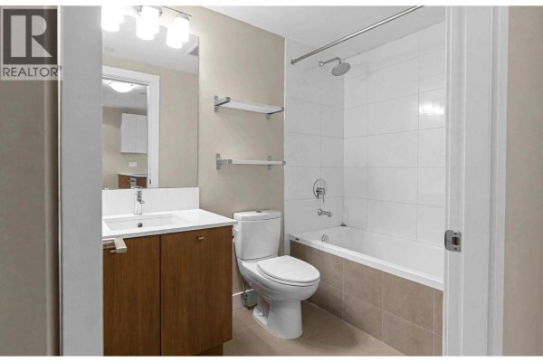 610 6951 Elmbridge Way, Richmond, BC V7C0A4 Photo 5