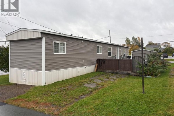 Bedroom - 610 College Street, Bathurst, NB E2A2T6 Photo 2