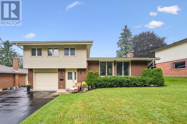 610 St David Street S, Centre Wellington, ON, photo 2