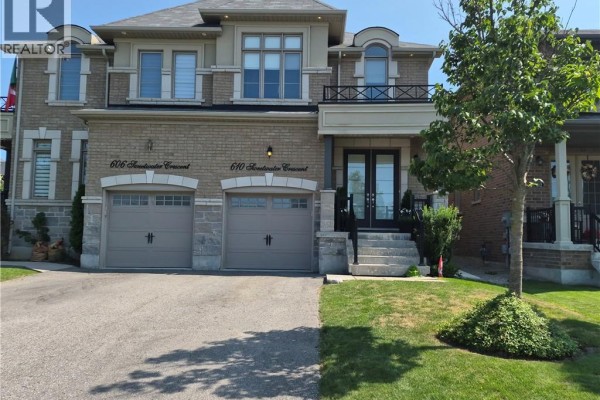 Family room - 610 Sweetwater Crescent, Newmarket, ON L3X0H5 Photo 2
