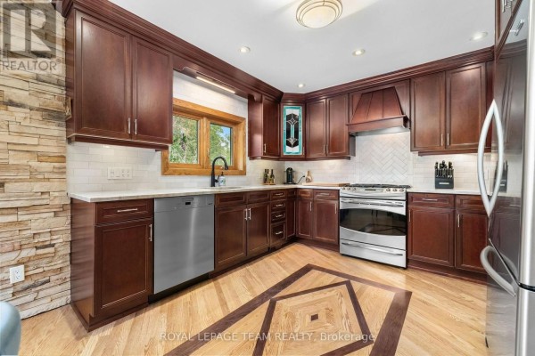 Sitting room - 6100 Gough Road, Ottawa, ON K4M1B2 Photo 5