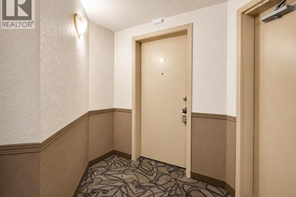 4pc Bathroom - 6101, 304 Mackenzie Way Sw, Airdrie, AB T4B3H4 Photo 5