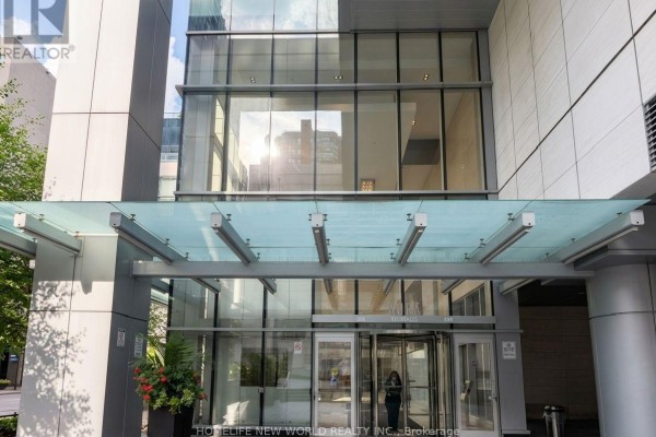 6101 - 388 Yonge Street, Toronto, ON, photo 2